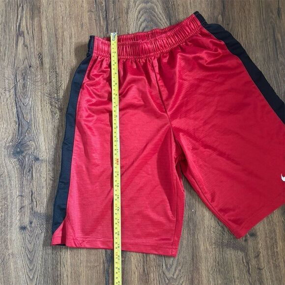 Nike Men's Red Athletic Sweat Shorts Size M with Pockets - Picture 5 of 6